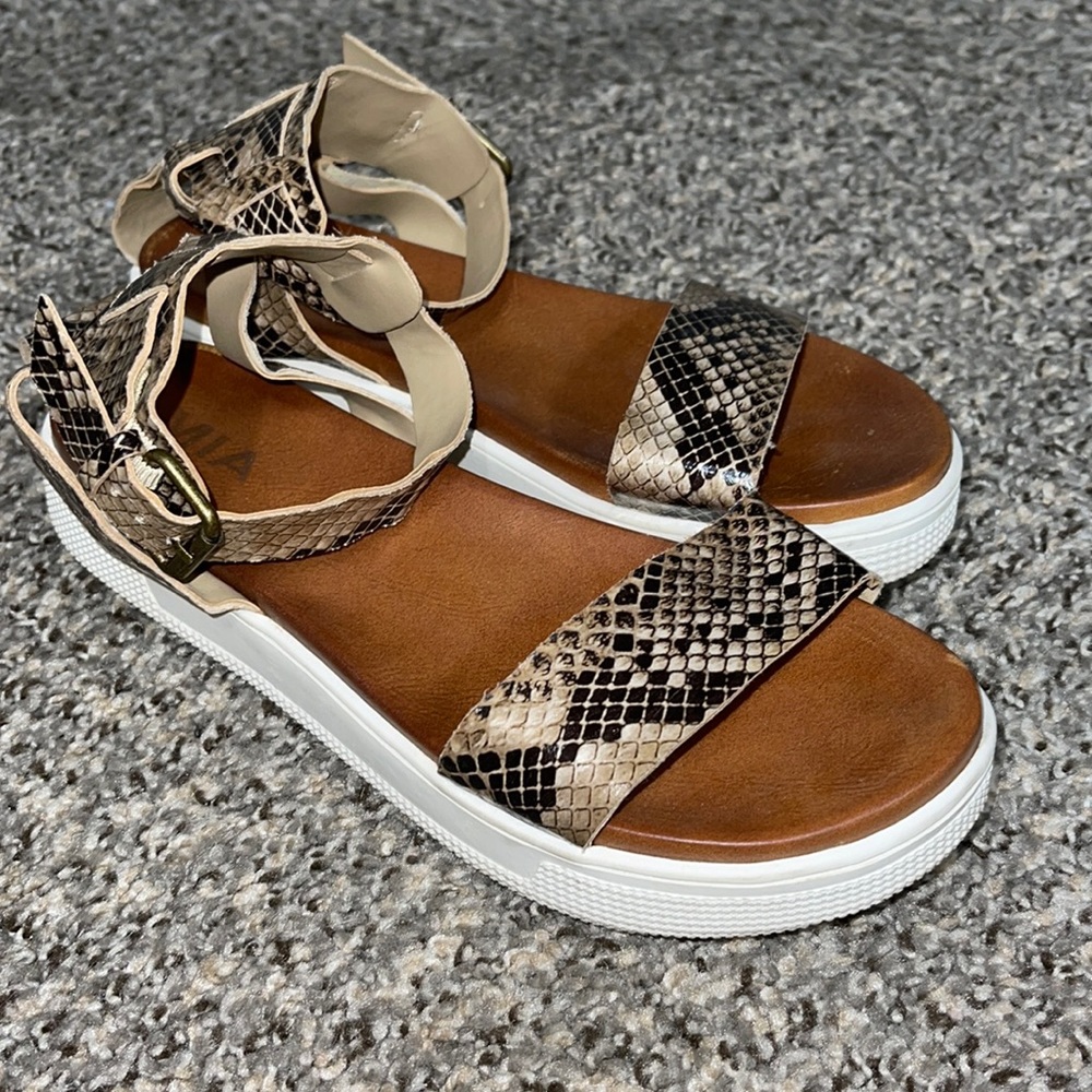 platform sandals